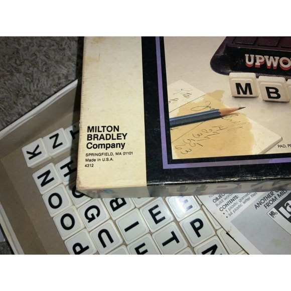 Upwards Board Game 3-D Word Strategy 1983 Milton Bradley Complete - Picture 6 of 10